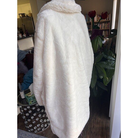 Cream Faux Fur Lined Long Winter Coat Size 1X Forever 21 Premium Plus Cream BNWT - Picture 7 of 7